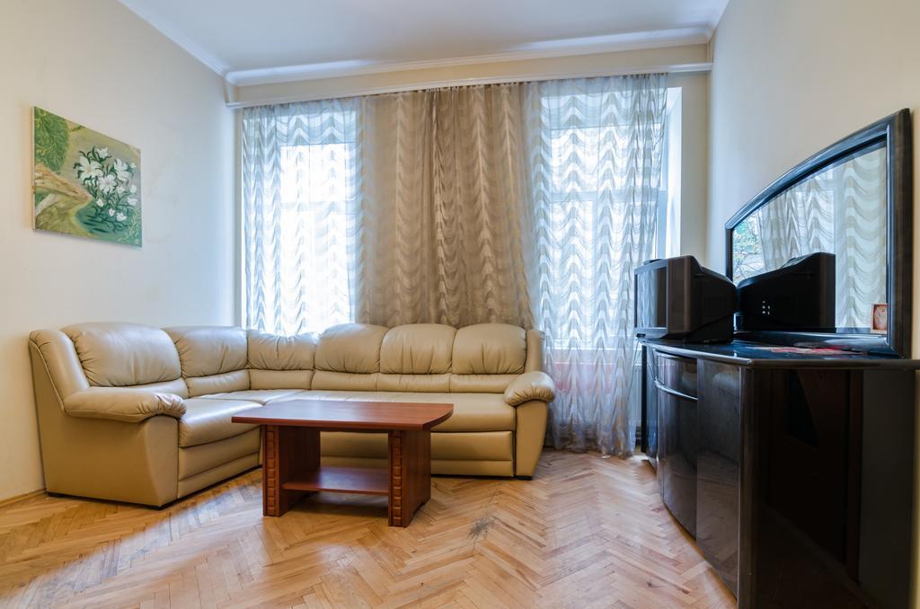 Leogrand Apartments Teodora 3 Lviv Eksteriør bilde